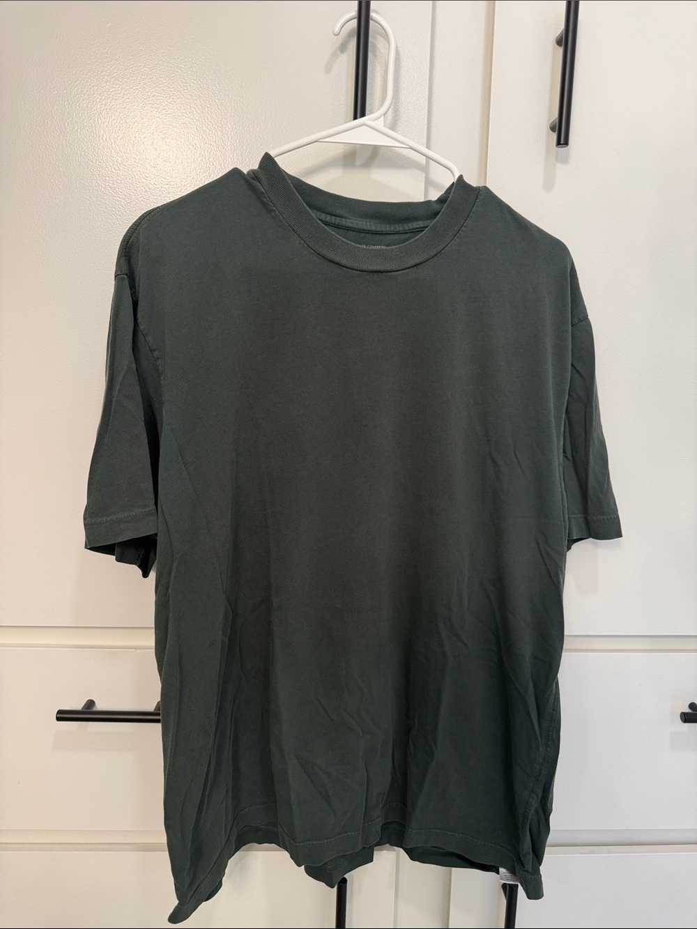 Lady White Co -Classic Men’s Crewneck T-Shirt in Dark Green